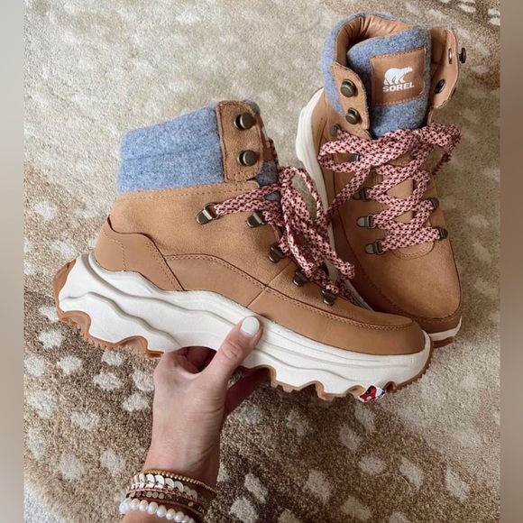 Sorel Shoes - Sorel Kinetic Breakthrough Conquest Boot